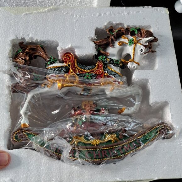 ROCKING HORSE Figurine ,SAN FRANCISCO MUSIC BOX "WE WISH YOU A MERRY CHRISTMAS" - Picture 11 of 16